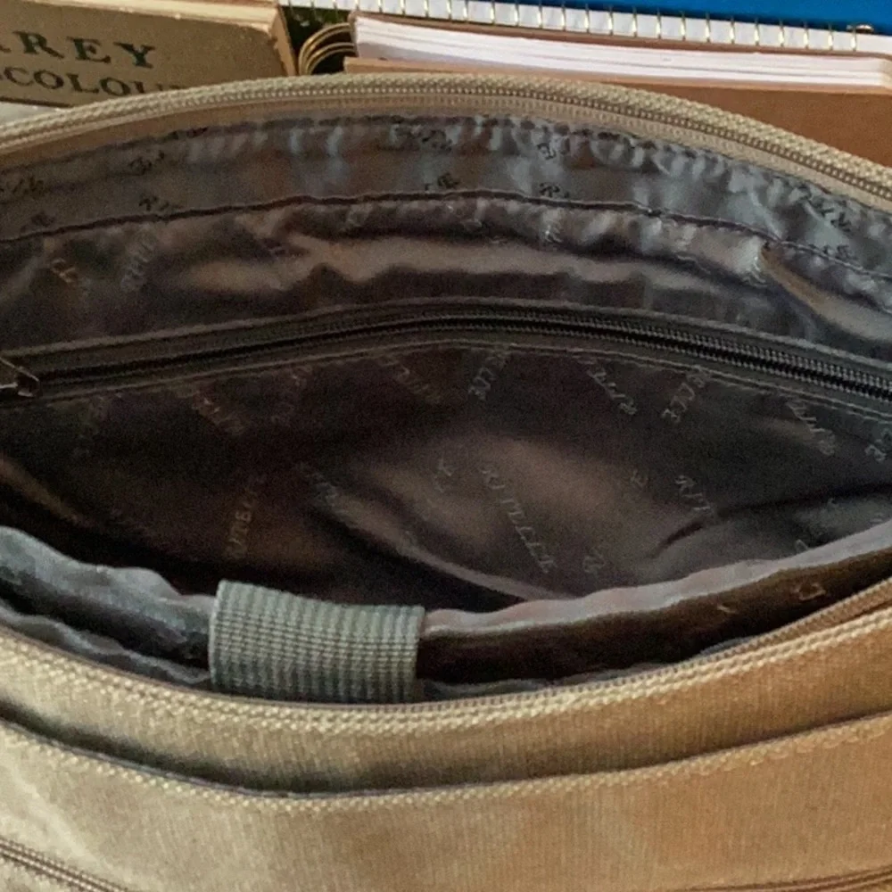 Ritelle Khaki Large Messenger Bag - Picture 6 of 11